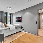 Luxury Downtown With Private Jacuzzi 아파트 *