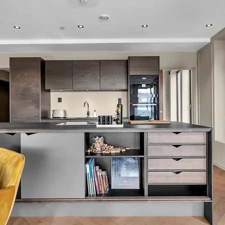 Luxury Downtown Apartment With Private Jacuzzi Apartment Tromsø