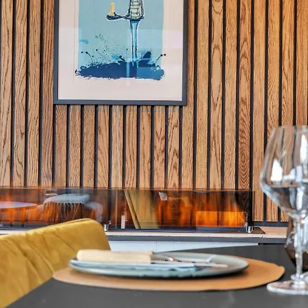 Luxury Downtown Apartment With Private Jacuzzi 公寓 *