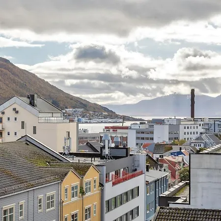 Luxury Downtown Apartment With Private Jacuzzi *