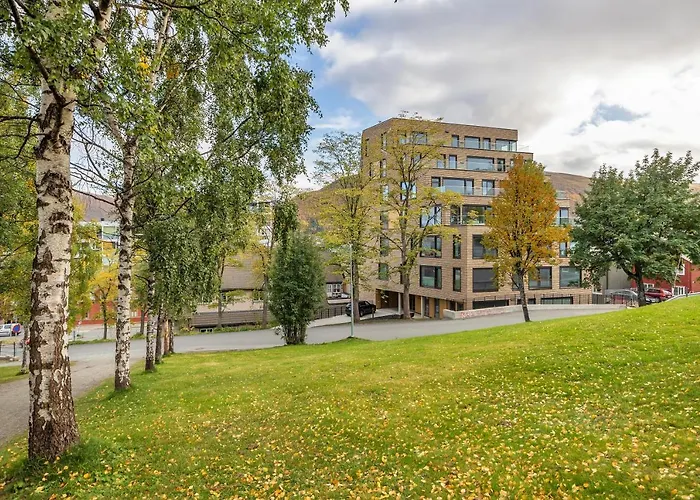 Luxury Downtown With Private Jacuzzi 아파트 트롬쇠