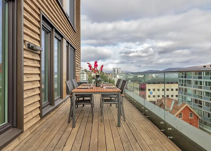 Luxury Downtown With Private Jacuzzi Tromsø