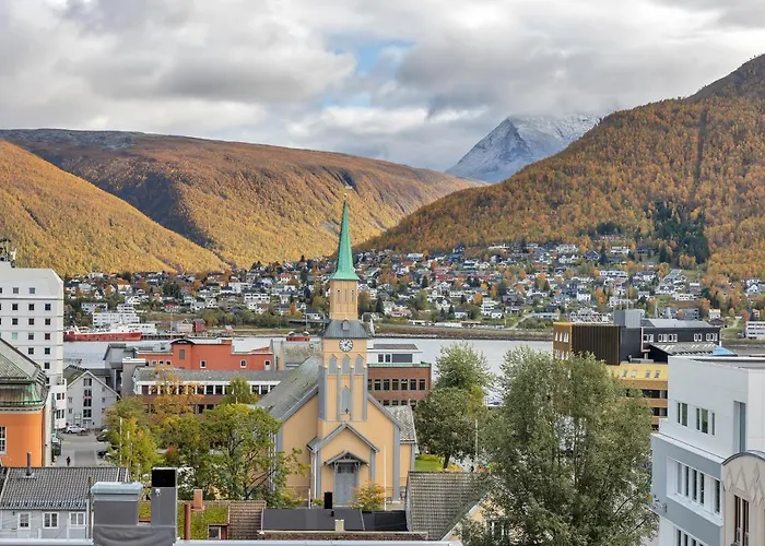 Luxury Downtown With Private Jacuzzi Tromsø